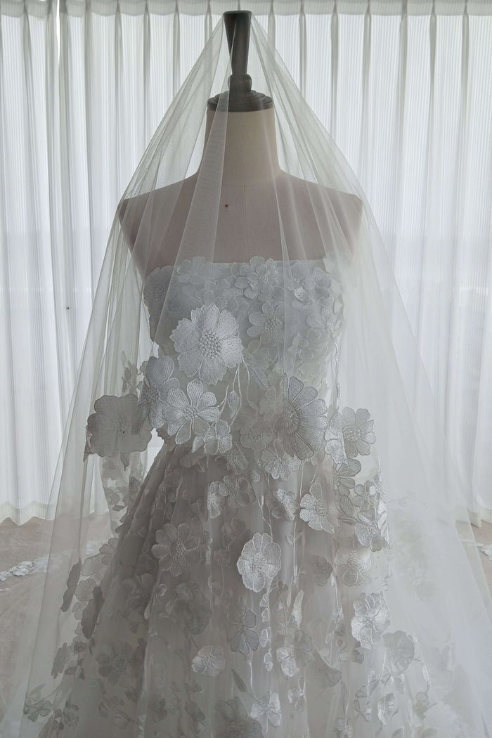 Romantic Floral Lace A-Line Wedding Dress with Long Train